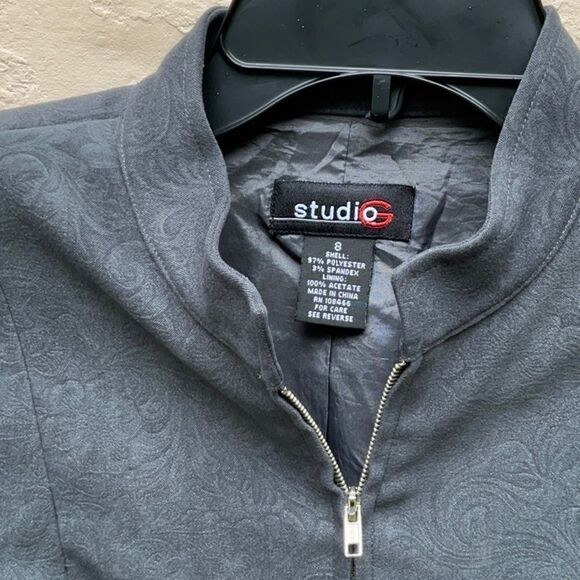Take 50% OFF- Studio G Jacket, Gray Color, Size-8 - Picture 3 of 6